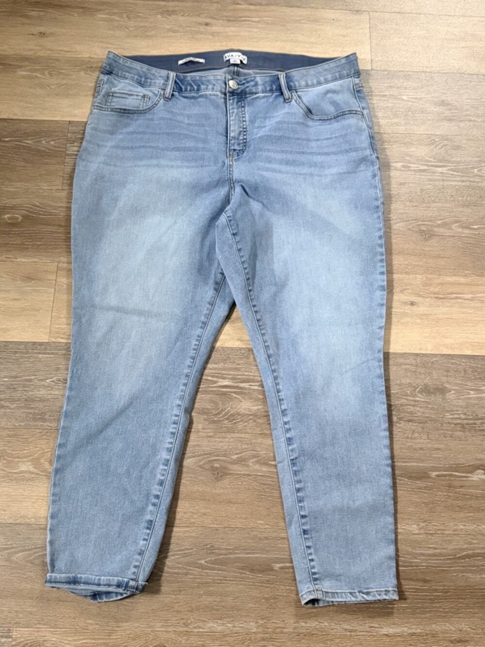 Ava & Viv Light Blue Skinny  Mid Rise  Size 20